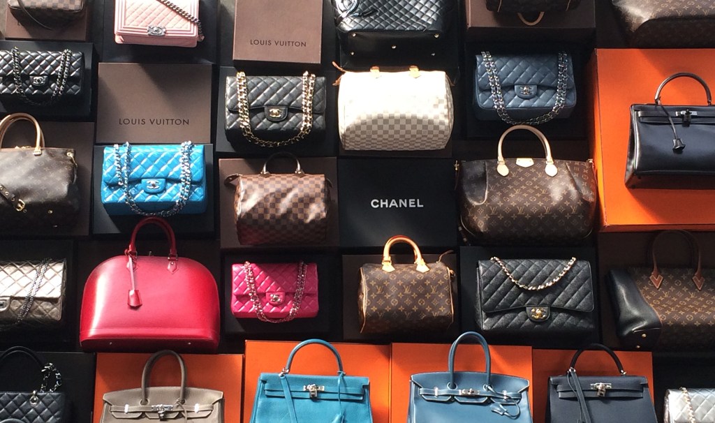 Pre-Loved Designer Bags: Where I Buy/Sell, Tips &&nbsp;Reviews